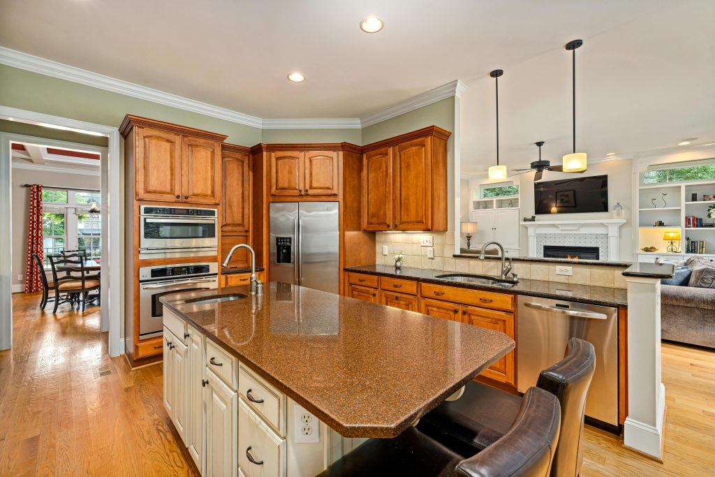 A Modern Kitchen with a Kitchen Island in the Middle