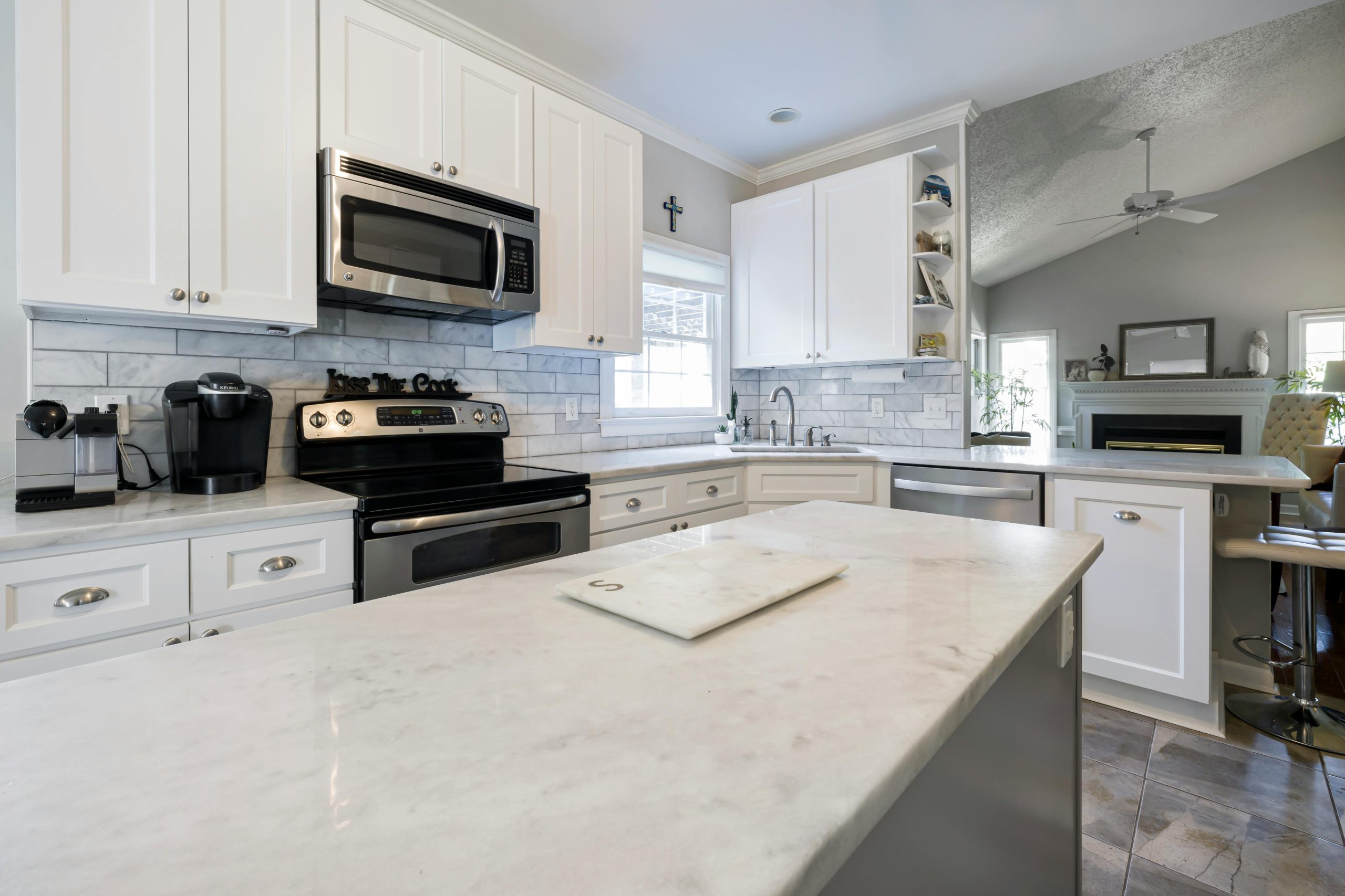 Granite vs. Quartz: Which Countertop Material Is Right for Your Remodel?